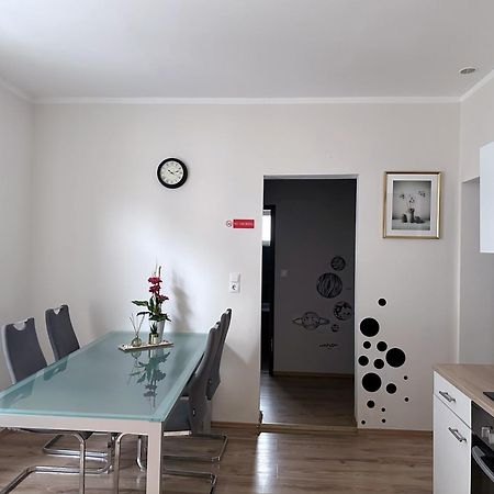 Up Resistances G Apartment Baden Exterior foto